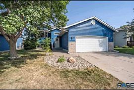 4804 S Galway Ave, Sioux Falls, Sd 57106 House For Rent in Sioux Falls, SD