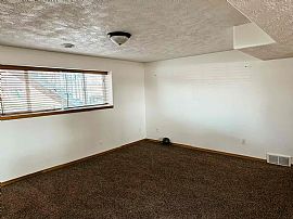 4804 S Galway Ave, Sioux Falls, Sd 57106 House For Rent in Sioux Falls, SD (Photo 6 of 6)