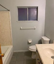 1400 N Chenango St, Angleton, Tx 77515 Lovely House in Angleton, TX (Photo 7 of 8)