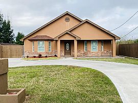 183 Kleberg Ave, Brownsville, Tx 78526  Lovely House For Rent in Brownsville, TX