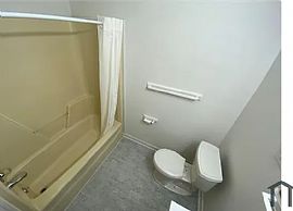 2037 Snavely Ave Sw, Birmingham, Al 35211 in Birmingham, AL (Photo 7 of 11)