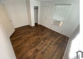 2037 Snavely Ave Sw, Birmingham, Al 35211 in Birmingham, AL (Photo 9 of 11)