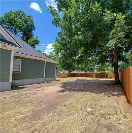 417 Dallas St, Waco, Tx 76704 Available House For Rent in Waco, TX (Photo 3 of 11)