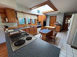 742 Coolidge Highway, Guilford, Vt 05301  House For Rent in Guilford, VT (Photo 4 of 8)