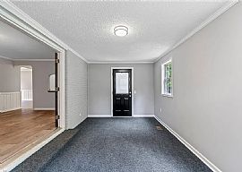 4005 Oak Dr, Chesapeake, Va 23321  House For Rent in Chesapeake, VA (Photo 5 of 9)