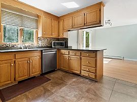 25 Walcott Grn, South Windsor, Ct 06074 in South Windsor, CT (Photo 6 of 12)