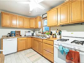 114 Underhill Rd, Milford, Ct 06460 in Milford, CT (Photo 9 of 10)