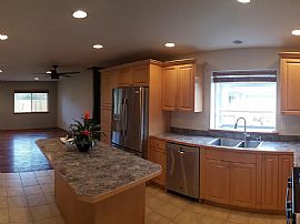 8379 Richmond Park Rd, Blaine, Wa 98230  Lovely House For Rent in Blaine, WA (Photo 4 of 9)