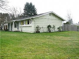 23603 106th Ave Se, Kent, Wa 98031  Available House For Rent in Kent, WA (Photo 2 of 7)