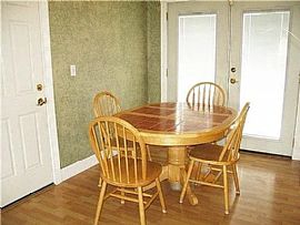 23603 106th Ave Se, Kent, Wa 98031  Available House For Rent in Kent, WA (Photo 4 of 7)