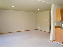 2132 Superior St, Bellingham, Wa 98229  House For Rent in Bellingham, WA (Photo 7 of 8)