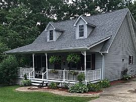 61 Mannon Dr, Alum Creek, Wv 25003 in Alum Creek, WV