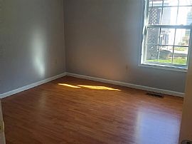 486 Montvue Dr, Lewisburg, Wv 24901 in Lewisburg, WV (Photo 5 of 8)