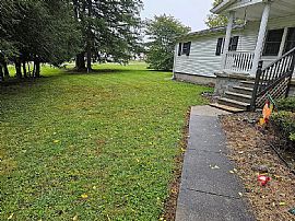 2259 Hood Ave, Shinnston, Wv 26431 in Shinnston, WV (Photo 2 of 9)