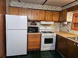 2259 Hood Ave, Shinnston, Wv 26431 in Shinnston, WV (Photo 7 of 9)