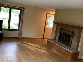 W176n8582 Sunset Ridge Dr, Menomonee Falls, Wi 53051 in Menomonee Falls, WI (Photo 9 of 10)