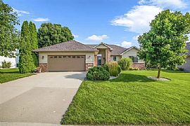 680 W Main St, Evansville, Wi 53536 in Evansville, WI