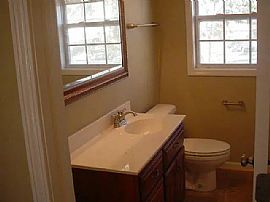 339 Foxley Rd,   Anniston, Al 36205 in Anniston, AL (Photo 2 of 6)