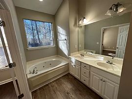 108 Gardenside Dr, Alabaster, Al 35007  Peaceful House For Rent in Alabaster, AL (Photo 7 of 7)