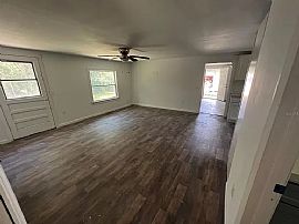 14012 Se 200th Ct,   Umatilla, Fl 32784 in Umatilla, FL (Photo 7 of 9)