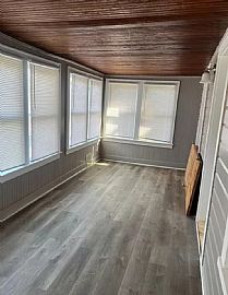 Comfortable 3 Bedroom Home  in Syracuse, NY (Photo 7 of 9)