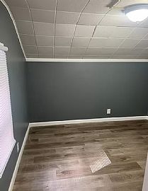 Comfortable 3 Bedroom Home  in Syracuse, NY (Photo 8 of 9)