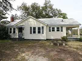 2019 3rd Ave S, Pell City, Al 35128 in Pell City, AL