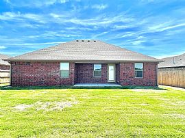 1744 Charismatic Dr, Prairie Grove, Ar 72753  Lovely House Rent in Prairie Grove, AR (Photo 2 of 11)