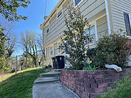 515 Barrymore Dr, Oxon Hill, Md 20745 in Oxon Hill, MD