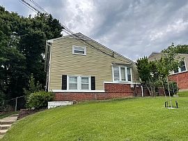 515 Barrymore Dr, Oxon Hill, Md 20745 in Oxon Hill, MD (Photo 10 of 10)