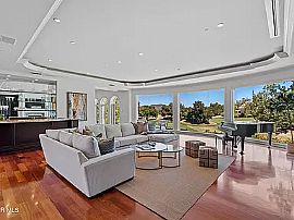 Exquisitely Reimagined Classic Sherwood Country Club  in Agoura, CA (Photo 3 of 5)