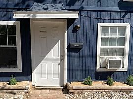 The2 Bedroom, 1 Bath Apartment Is Wonderfully Situated in The H in Houston, TX