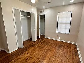 Newly Remodeled 2-Bedroom, 2-Bath with 1-Large Office Study Roo in Houston, TX (Photo 7 of 9)