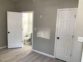 36 Donald Ct, Bridgeport, Ct 06606 in Bridgeport, CT (Photo 4 of 6)