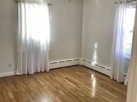 36 Donald Ct, Bridgeport, Ct 06606 in Bridgeport, CT (Photo 5 of 6)