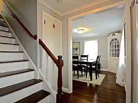 32 Ledgewood Rd, West Hartford, Ct 06107 in West Hartford, CT (Photo 8 of 8)