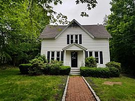 1690 Shepard Ave, Hamden, Ct 06518 in Hamden, CT