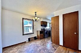 1209 Harold Dr Se, Cedar Rapids, Ia 52403  Available For Rent in Cedar Rapids, IA (Photo 6 of 10)