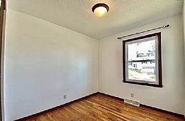 1209 Harold Dr Se, Cedar Rapids, Ia 52403  Available For Rent in Cedar Rapids, IA (Photo 8 of 10)