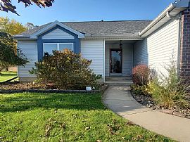 814 Baer Pass, Garrett, in 46738  Comfortable House For Rent  in Garrett, IN (Photo 2 of 9)