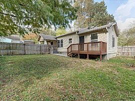 4554 Virginia Ave, Chattanooga, Tn 37409  in Chattanooga, TN (Photo 2 of 8)