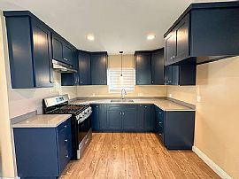 Charming 2bedroom Home in Los Angeles, CA (Photo 8 of 8)