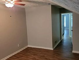 Charming 3 Bedroom Home in Atlanta, GA (Photo 12 of 12)