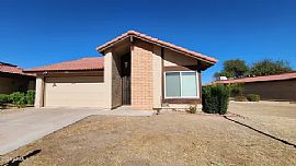 5210 E Tunder Cir, Phoenix, Az 85044 in Phoenix, AZ