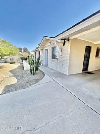 1661 N Circle Dr, Tempe, Az 85288 in Tempe, AZ (Photo 2 of 11)