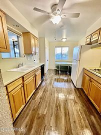 1661 N Circle Dr, Tempe, Az 85288 in Tempe, AZ (Photo 4 of 11)