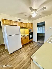 1661 N Circle Dr, Tempe, Az 85288 in Tempe, AZ (Photo 5 of 11)