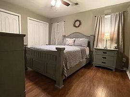 342 Mertle Dr Ne, Huntsville, Al 35810 in Huntsville, AL (Photo 3 of 10)