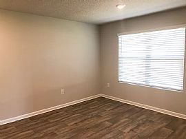 723 Amador Ave, Fairhope, Al 36532 in Fairhope, AL (Photo 9 of 12)