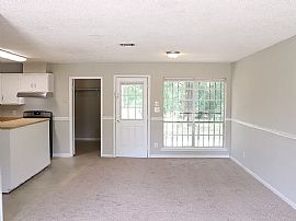 5801 Hyde Park Dr, Montgomery, Al 36117 in Montgomery, AL (Photo 2 of 12)